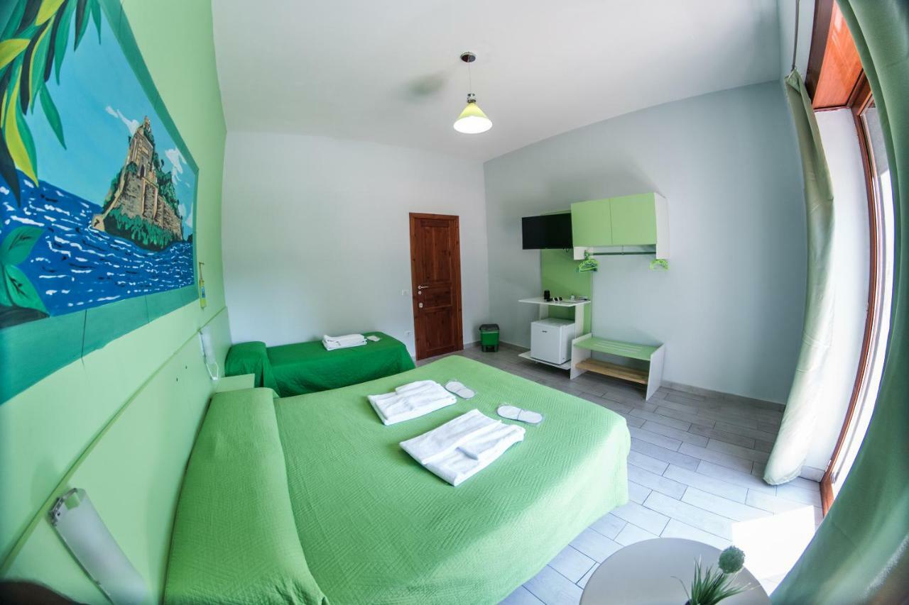 B&B Le Isole Naples Exterior photo